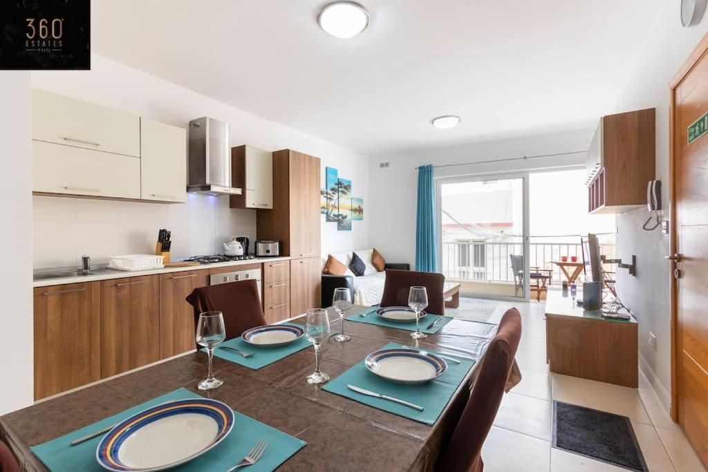 Beautiful, Top Notch 1 Bedroom Apt Just Off The Coast By 360 Estates เซนต์พอลส์เบย์ ภายนอก รูปภาพ